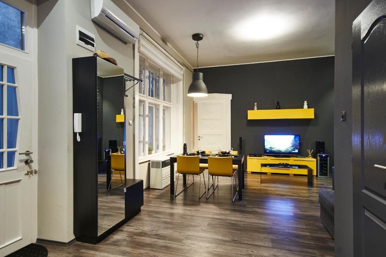 Central Location Yellow-Black Apartment Budapest Exterior foto